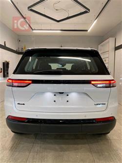 جیپ گراند شیرۆکی